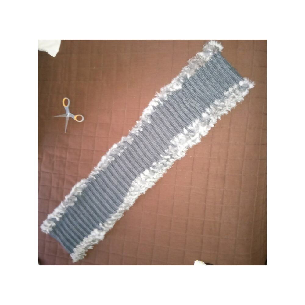 Joolay Rabbit fur lined scarf - NWOT - Picture 6 of 6